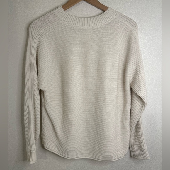Lululemon Silk Blend Cable Pullover Crewneck Sweater Small - Picture 2 of 8